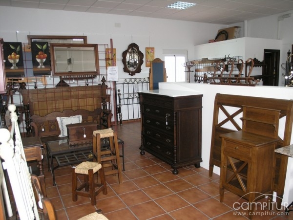 Rustical Reproducción del Mueble Antiguo 