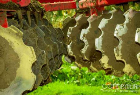 Curso de Manejo y Mantenimiento de Maquinaria Agrícola en Trasierra 